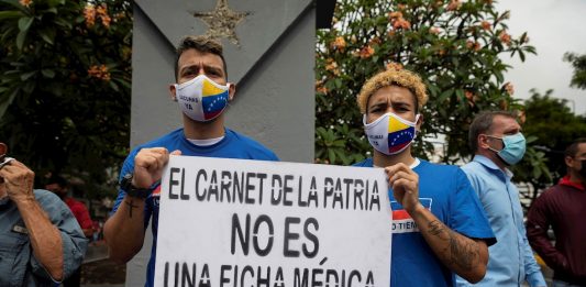 Gremios de la salud piden intercesión de Bachelet para que Maduro publique plan de vacunación contra la COVID-19