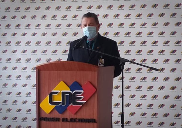 El Rector del Consejo Nacional Electoral (CNE) y presidente de la Comisión de Registro Civil y Electoral, Alexis Corredor.