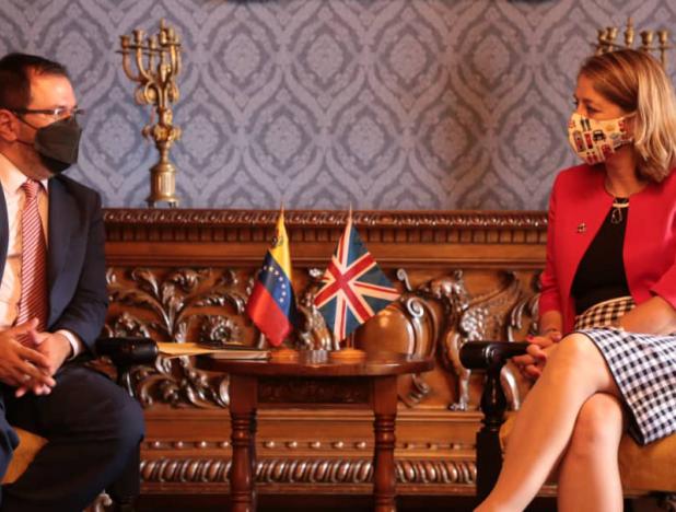 Viceministro Gil recibe a la nueva Encargada de Negocios británica en Venezuela