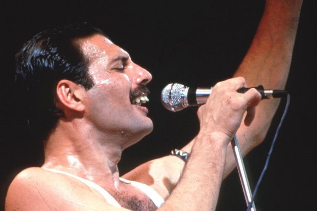 Freddie Mercury, estrella líder del grupo Queen