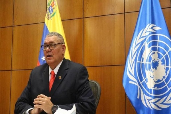 El ministro del Poder Popular para la Alimentación, M/G Carlos Leal Tellería.