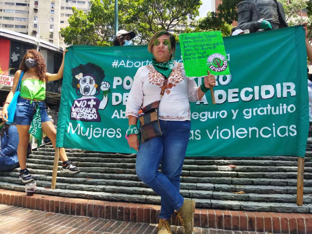 Manifestación en Caracas, Venezuela, de "Mujeres Contra las Violencias"