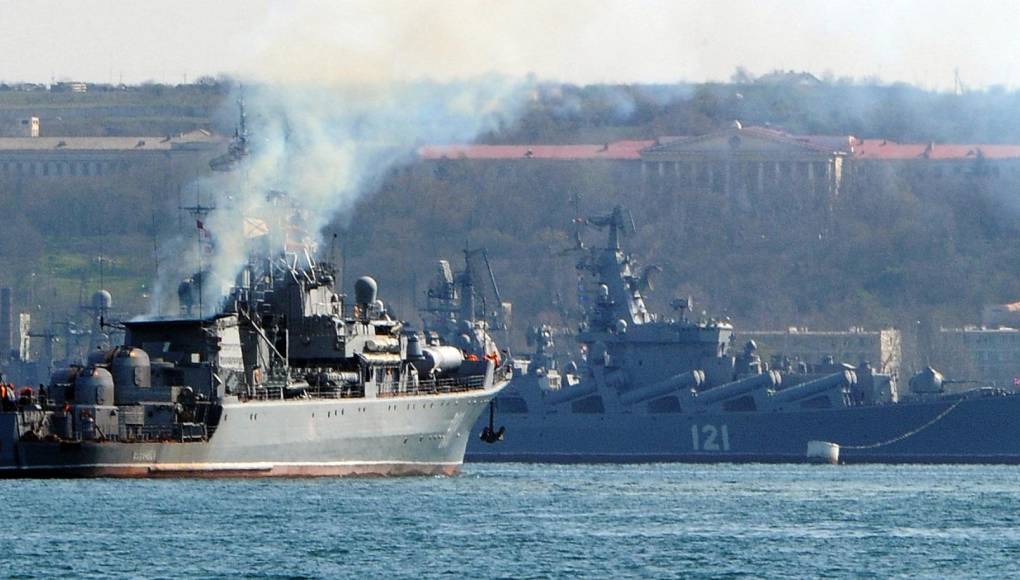 El crucero misilístico ruso "Moskva"