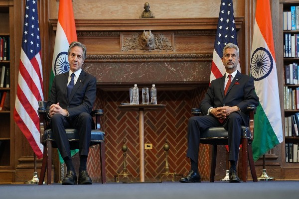 El secretario de Estado de EE.UU., Antony Blinken, y el ministro de Exteriores de la India, Subrahmanyam Jaishankar, en Washington el 12 de abril de 2022.