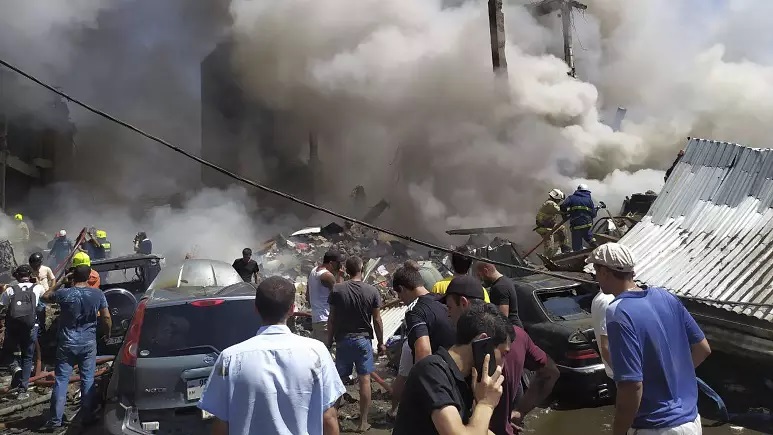 Incendio en local de venta de pirotecnia deja 10 muertos en Armenia