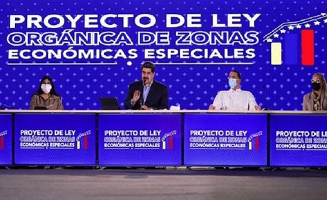 En 2021 circulan por las redes audios de una exposición del intelectual Luís Britto García en los que califica las ZEE como ajenas al proyecto de gobernabilidad del Presidente Hugo Chávez