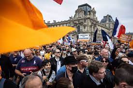 Protestas en París contra Macron