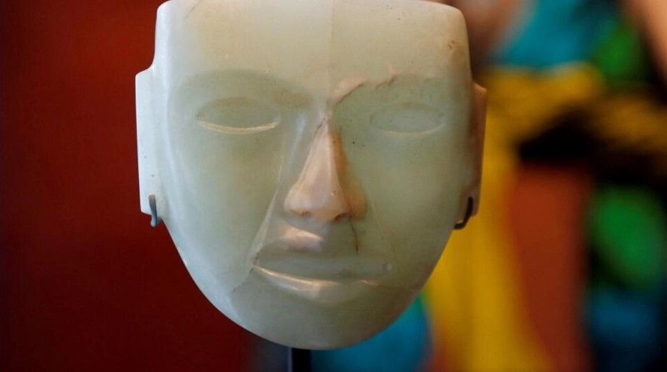 Una máscara teotihuacana subastata en 2017 en París