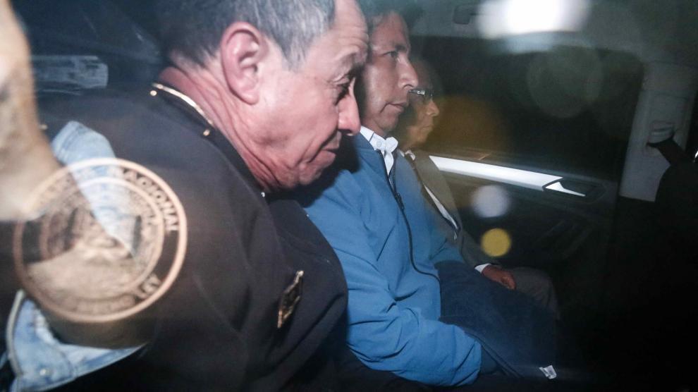 Pedro Castillo es trasladado a su sitio de reclusión