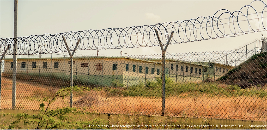 Así eran las barracas para la detención de extranjeros, antes de ser remodeladas.
