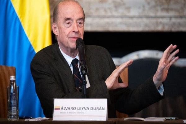 ¿Cómo hablar de los venezolanos sin Venezuela?, preguntó el diplomático Álvaro Leyva en la conferencia en Bruselas, organizada por la UE y Canadá, para abordar el tema migratorio.