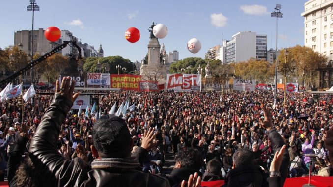 Argentina: Plenario de la izquierda y los luchadores