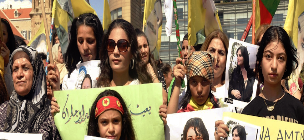 Mujeres iraníes protestan contra códigos de vestimenta que coartan sus derechos humanos