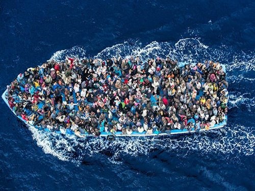 Migrantes en las costas de Italia