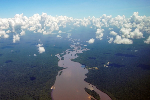 Río Esequibo.