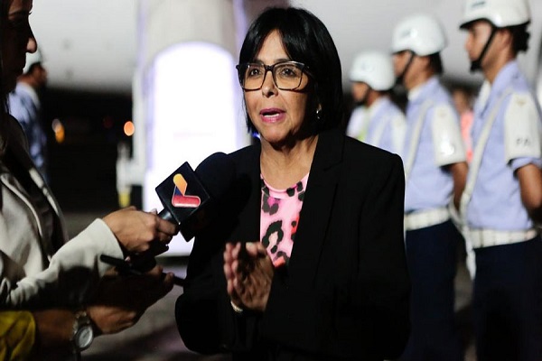 La exposición de Guyana tras la primera audiencia pública, fue calificada por la vicepresidenta Ejecutiva de la República, Delcy Rodríguez, como una maniobra llena de "mentiras y manipulaciones", que será derrotada.