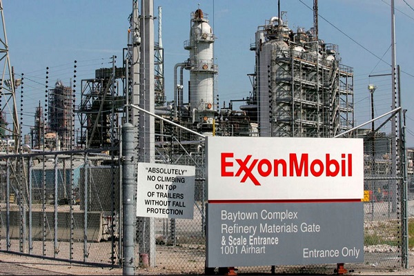 Desde el triunfo del referendo consultivo del 3 de diciembre, las acciones de la Exxon Mobil han pasado de 120 dólares a 98.