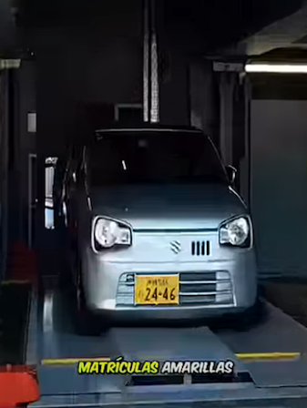 Los kei cars en Japón son reconocibles por sus matrículas amarillas