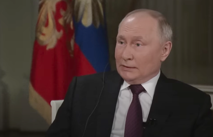 Inicialmente el presidente Putin hizo un recorrido histórico por el conficto en Ucrania