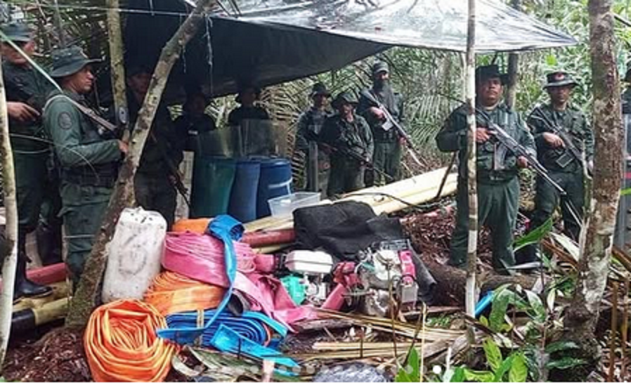FANB destruyó más de 10 campamentos TANCOL operacionales en la frontera con Colombia