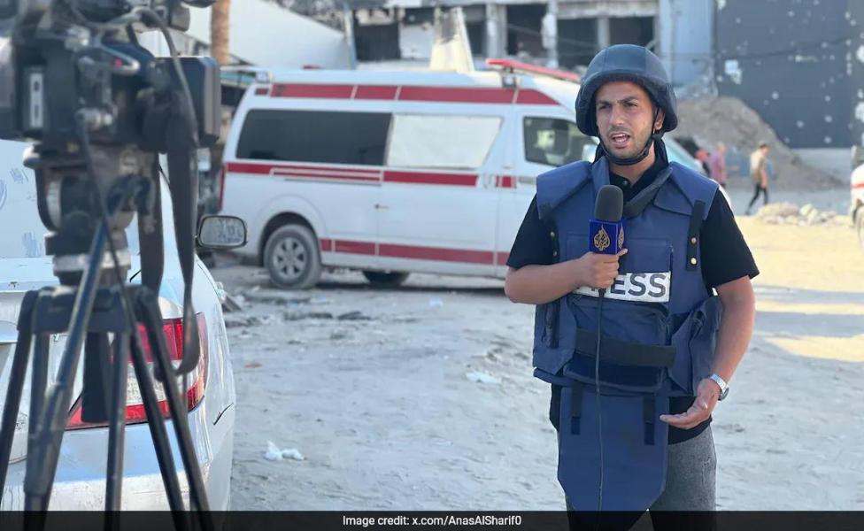 Izrael obtožen ciljne likvidacije novinarjev v Gazi, britanski poslanci zahtevajo pojasnila o vohunskih posnetkih.