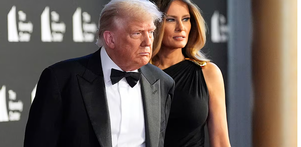 Melania Trump amenaza con demandar a hijo de Biden por 1.000 millones de dólares si no retira que conoció a Trump a través de Epstein