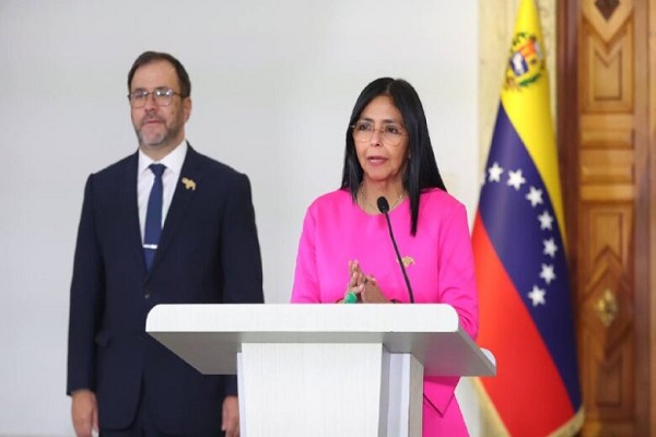 El canciller Yván Gil señaló que la fiscal norteamericana hace pasar activos del Estado robados a la nación como bienes personales del Presidente.