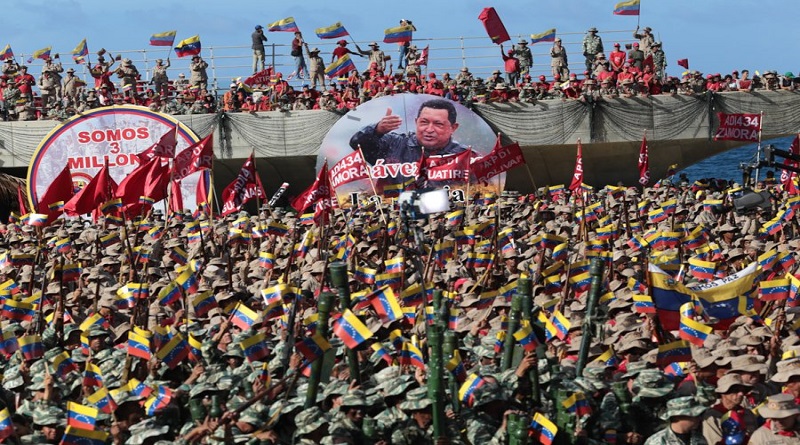 Maduro llama a movilización de milicia ante amenazas de EEUU