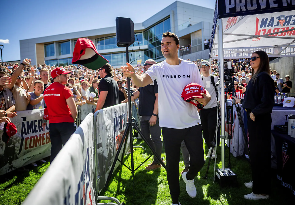 Estados Unidos: Charlie Kirk, aliado politico republicano de Donald Trump, fue asesinado a tiros en un evento universitario en Utah