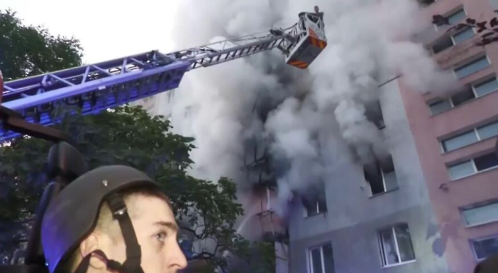 Un ataque ruso con drones y misiles en Kiev la capital de Ucrania deja 4 muertos y al menos 10 heridos