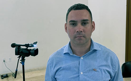 Elián González, el niño que se salvó de un naufragio, que fue devuelto a Cuba, después de una batalla legal luchada por su padre