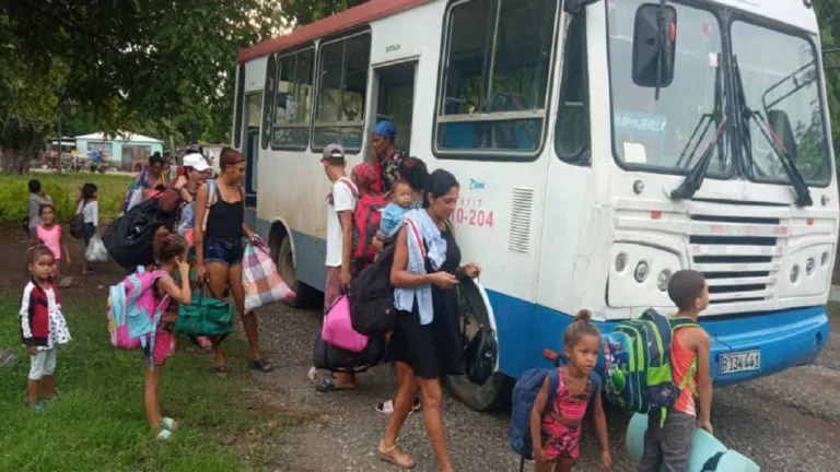 Inicia evacuación ante inminente llegada del Huracán Melissa en Cuba