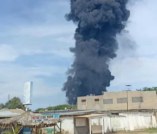 Incendio en el patio de tanques de PDVSA en Palmarejo, Zulia