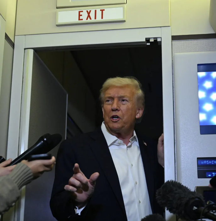 Estados Unidos ataca otra lancha con presunta droga frente a las costas de Venezuela y mata a seis personas, afirma Donald Trump