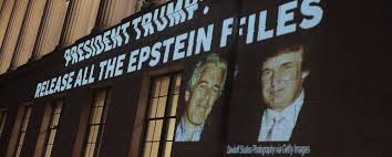 Poster donde se pone de manifiesto la gran amistad del pedófilo, Jeffrey Epstein y el acusado también de pedofilia Donald Trump