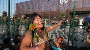 Movimientos indígenas de Brasil indignados por ser excluidos de COP30