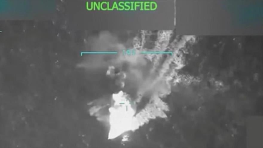 Momento de ataque de EEUU a una lancha procedente de Venezuela con 11 miembros a bordo, todos los cuales fueron asesinados, 2 de septiembre de 2025.