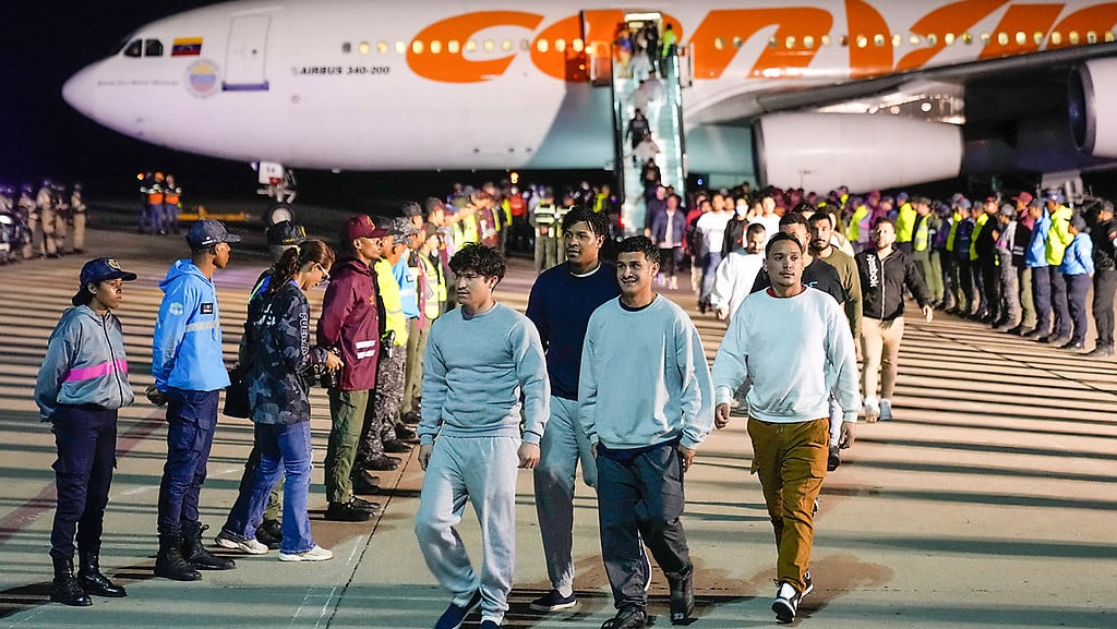 La solicitud fue hecha a pesar de que el mandatario estadounidense declaró "cerrado" el espacio aéreo venezolano, lo que fue tildado de "ilegítimo" por Caracas.