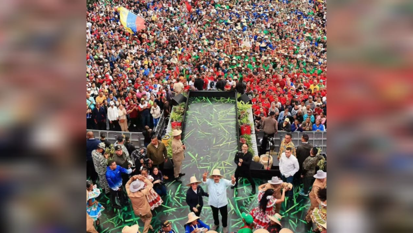 El presidente Nicolás Maduro llamó a la población a estar "preparados para partirle los dientes al imperio norteamericano, si hiciera falta".