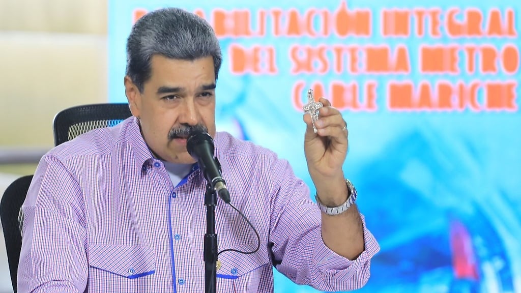 "Vine a jurar y a decirle al comandante Chávez… no te fallaremos, en Venezuela romperemos el maleficio de la traición y te seremos leal aquí en esta vida y más allá en todas las vidas que nos toque", destacó