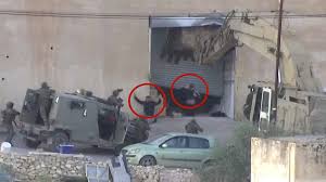 Soldados israelíes ejecutan a dos palestinos que se había rendido