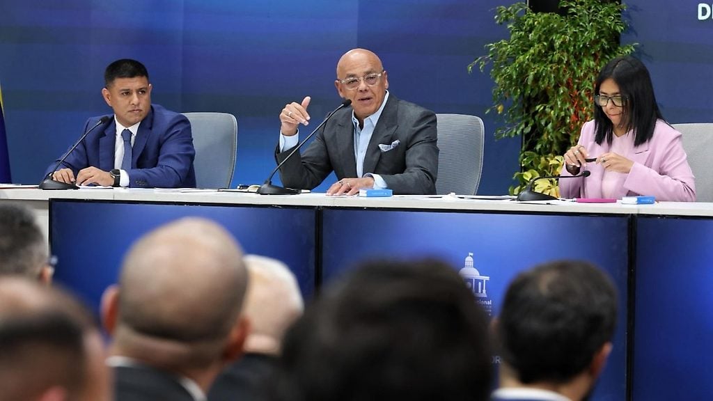 El presidente de la AN adelantó que en el primer artículo de la reformada Ley de Hidrocarburos se ampliará toda la gama de los derivados del petróleo.