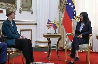 Laura Dogu y la presidenta encargada de Venezuela, Delcy Rodríguez